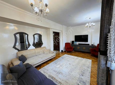 Yeditepe Emlak'tan 23 Nisan'da 2+1 145 M2 Bakımlı Daire!!!