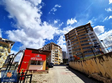 Garanti Emlak'tan / Site İçi / Şehir & Doğa Manzaralı / Daire