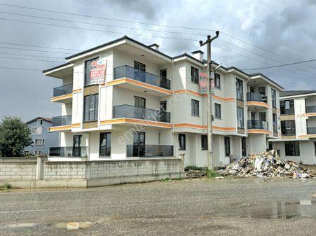 Hak Emlak'tan Derelitütüncü Mahallesinde Satılık 2+1 Daire