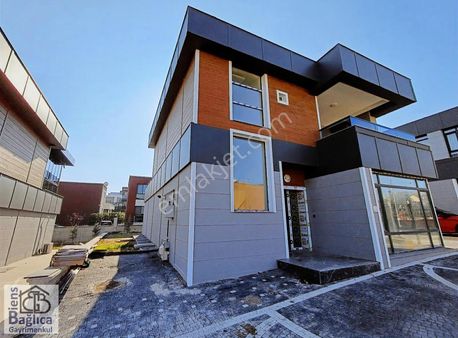 Biens'ten Bağlıcada 4+1 Villa