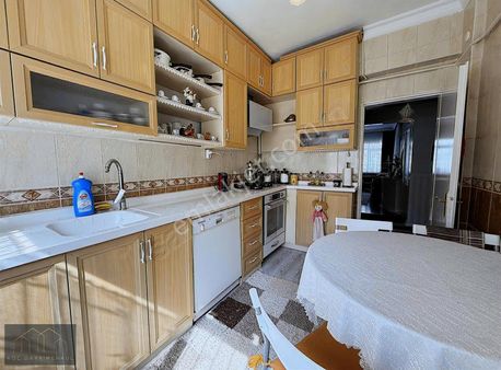 Koç Gayrimenkul'den Merkezi Lokasyon Full Yapılı Masrafsız 3+1