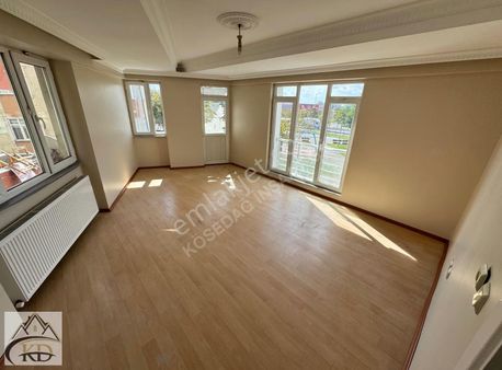 Kösedağ İnş. İsmetpaşada Önü Açık 13 Yaşında 2+1 110m2 1.kat