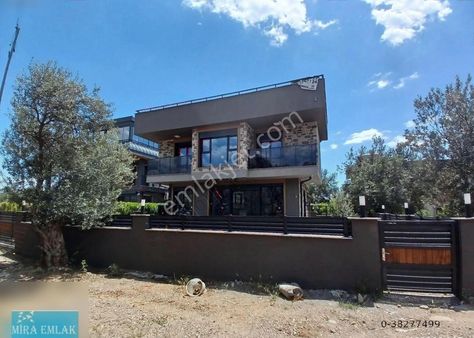 Mira Gm'den Güre'de Muhteşem Manzaralı 3+1 Lüks Villa Satılık