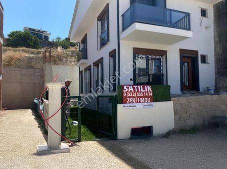 Urla Yelaltı Mahallesi Satılık Villa