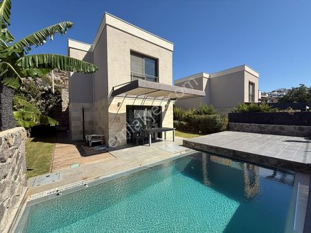 Bodrum Gündoğanda Müştemilatlı Ve Havuzlu Kiralık Lüx Villa