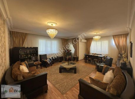 İkiev Gayrimenkulden Yeni Bakımlı Masrafsız 3+1 Daire