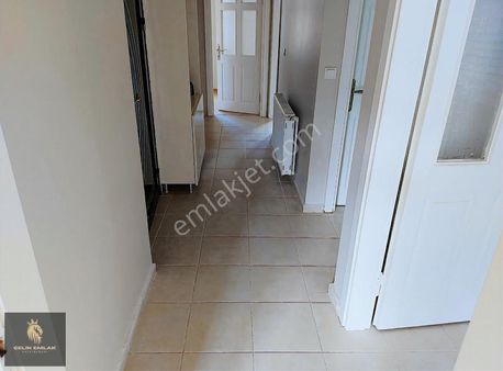 Ümraniye Yamanevler'de Satılık 2+1 Daire