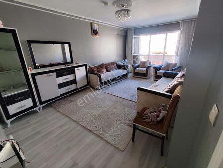 Özdemir Emlak,tan Cadde Üzeri Merkezi Konumda Satılık 3+1 Daire