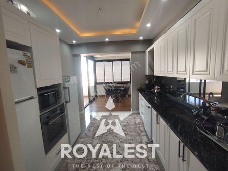 Royalest'ten Gap Gross Arkası Geniş Mutfaklı Balkonlu Daire
