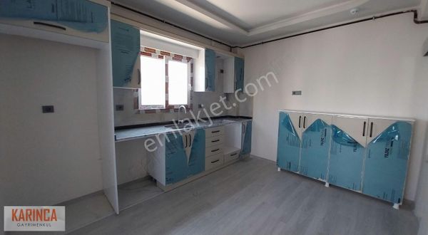 Davultepe'de Havuzlu Site İçi Geniş 2+1 Bağımsız Mutfaklı Daire