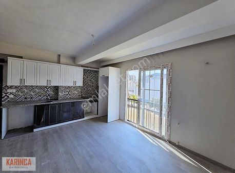 Yukarı Alata Da Merkezi Konumda Uygun Fiyata Acil Satılık 1+1