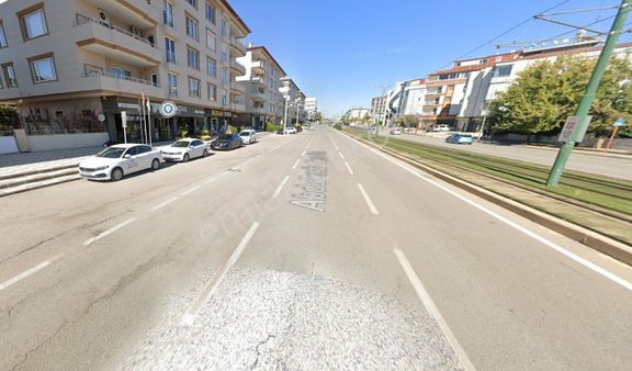 Hanedan Gyo' Dan Rasaf Yolu Ana Cad. Üstü Satılık 260 M² Dükkan