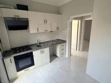 Pekel Emlak'tan Bigadiç Çavuş Mah. 2+0 Doğalgazlı Kiralık Daire