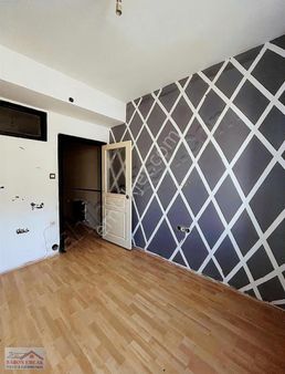 Satılık Apart And. Ünv. İletişm Ve Eczacılık Fakültesi Yakını