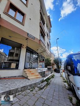 Çekmeköy Mehmet Akif Mah.satılık 60 M2 Y.giriş Dükkan.