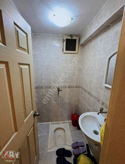 1. Kat Ataköy Sitesi 3+1