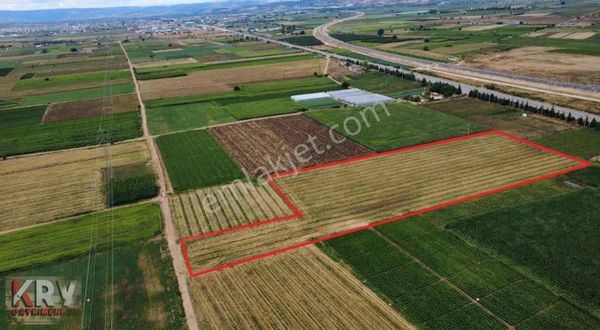 Barcın Da Ana Yola Çok Yakın Satılık Sulu Tarım Arazisi