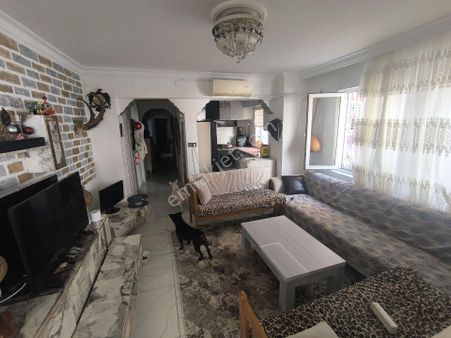 Kuşadası Kaymakan Sokağında 2+1