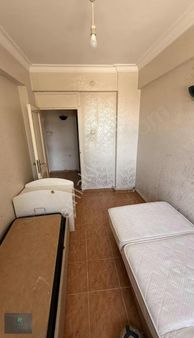 Yeşilyurt'ta 3+1 Doğalgazlı Ara Kat Hisseli Tapu Araç Takaslı