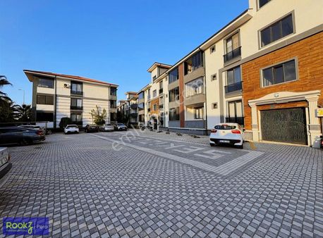 Kısa Süreliğine Fırsat Serdivan Avm Yakını Site İçi Satılık 3+1