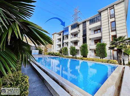 Site İçerisinde, Ferah, Manzaralı, Havuzlu, Eşyalı, 1+1 Daire