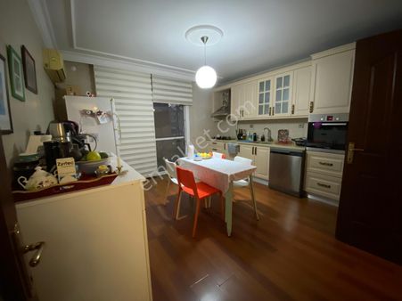 Kurtuluş Mah.bulvar Üzeri 3+1+d.gazlı Geniş Ekstralı Satılık Daire........