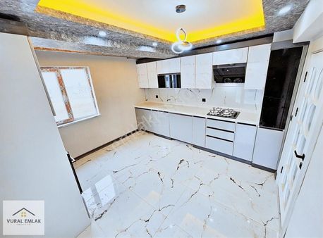 Vural Emlaktan 3+1 İskanlı Ultra Lüx 145m2 Ara Katta %80 Kredili