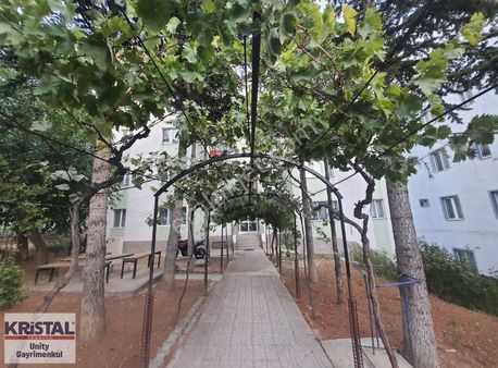 Kr Unıty'den Çankaya Göçmen Konutlarında 2+1 Satılık Daire