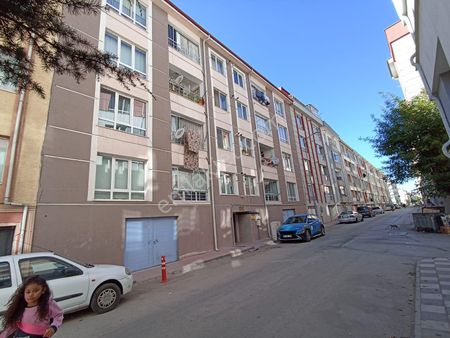 Century 21 Vizyon'dan Derman Cad. Yakını Kiralık 2+1 Daire