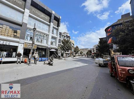 Merter Tekstil Merkezi Nar Sokak Prestijli Kiralık Mağaza Dükkan