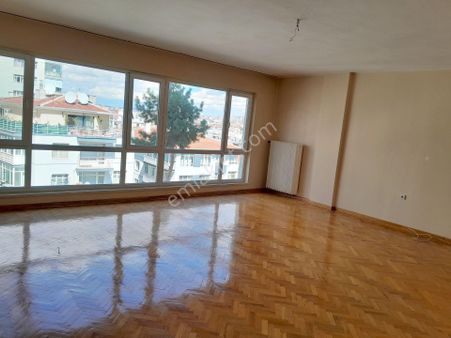 Kocatepe Kiralık Otoparklı 3+1 Konut