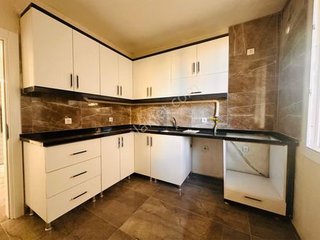 Güzelyalı Ruh Saglık Hastanesi Arkasında Kiralık 3+1