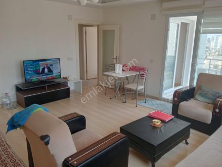 Elvanlı Gayrimenkulden Satılık Geniş Ferah 2+1 Daire