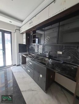 Deallife'dan Site İçi Havuz Asansörlü 2+1 Eğimsiz Dubleks Daire