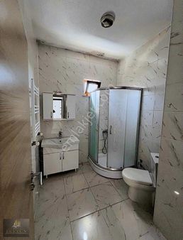 Başakşehir Ön Cephe Arakat Göl Manzaralı 2+1 Daire