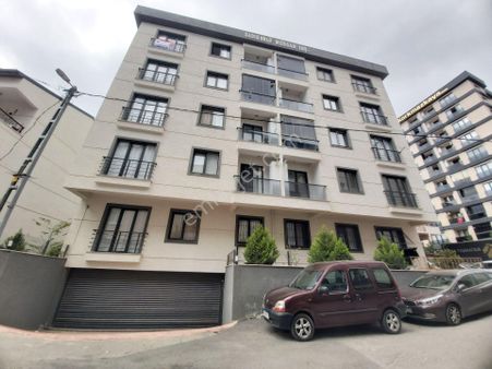 Pendik Çamçeşme Ulaşıma Yakın Boş 90 M2 2+1 Satılık Daire