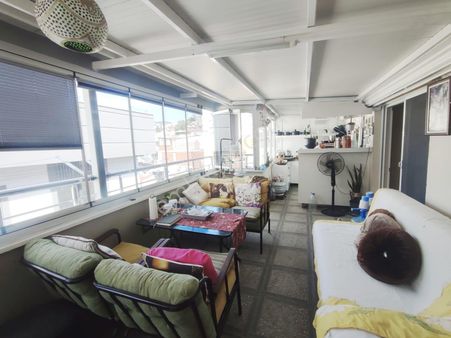 Kuşadası Merkez Türkmen Mahallesinde 3+2 Deniz Manzaralı Çatı Dubleks