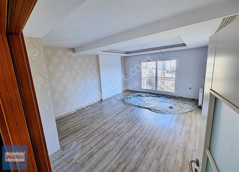 Türkmenbaşı Bulvarı 3 Cephe İskanlı Çift Banyo Giyinme Odalı 3+1