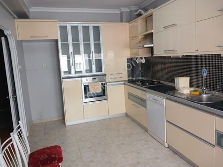 Mustafa Kemal Paşa Mah. Merkeze Yakın Köşebaşı Cad.üstü Kiralık 3+1 Daire