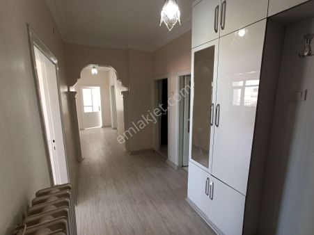 Harzem Gayrimenkulden Malatya Caddesi Altında Kiralık Daire