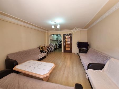 Kuşadası Davutlar Merkezde 2+1 Satılık Ara Kat Daire