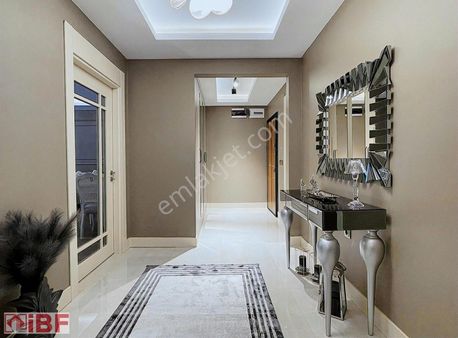 İbf'den İldem'de 2 Banyo-3 Wc-lvb Ve Giyinme Odalı 3+1 Daire
