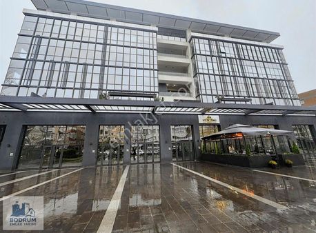 Bakırköy Karat İstanbul Satılık Cadde Üzeri Lüx Mağazalar