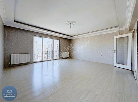 ▀imparator▀şehitler Caddesi Üzerinde Full Yapılı Sitede 3+1!!