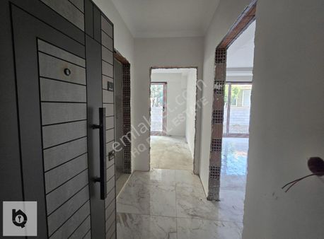 Hq Emlaktan Fethiye Merkezde Satılık Giriş Kat 1+1 Daire