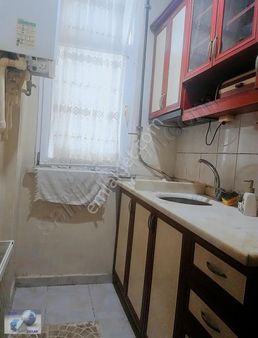 Çeşit Emlak M.çakmak Mah De 2001 Yapımı Düz Giriş 1+1 Daire