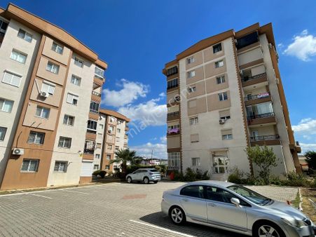 İzmir Gaziemir Çiçek Sitesinde Kiralık Geniş 3+1 Daire!