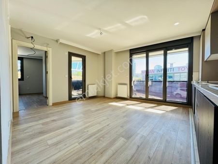 █ Konfor █ Üniversitelere Yakın 1. Katta Balkonlu Sıfır Lüks 1+1