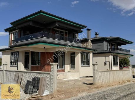 Şehir Hastanesi Yakını 2 Adet Lüks Fırsat Fiyata Villa !