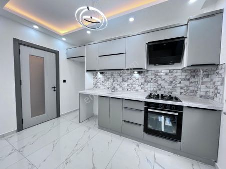 Parstan Altınkumda Arakat Ayrı Mutfak Ebeveyn Banyolu 2+1 Daire